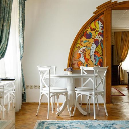 Imperial Boutique Lägenhet Braşov Exteriör bild